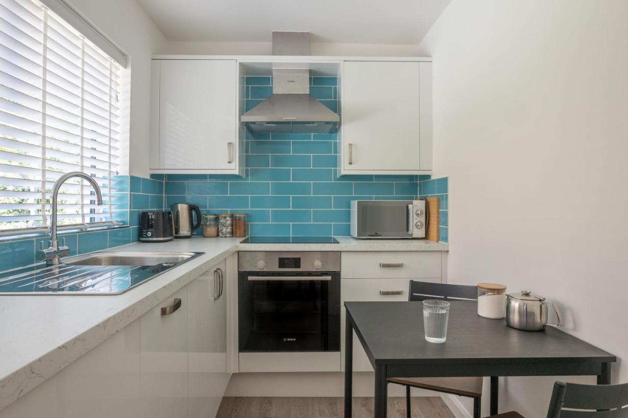 קינגסברידג' Riverside Apartment With Views And Parking מראה חיצוני תמונה